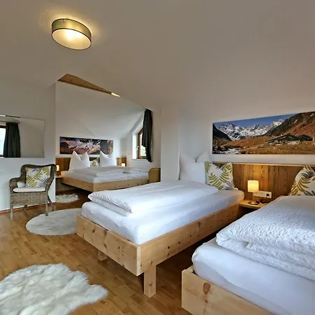 Appartamento Neu Eingerichtetes Mit Bergblick Und Grosser Sonnenterrasse