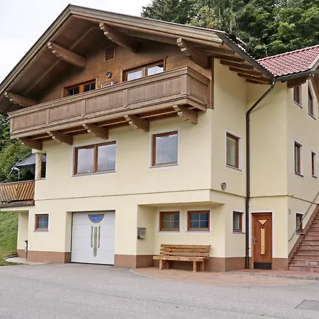 Neu Eingerichtetes Mit Bergblick Und Grosser Sonnenterrasse * Zellberg